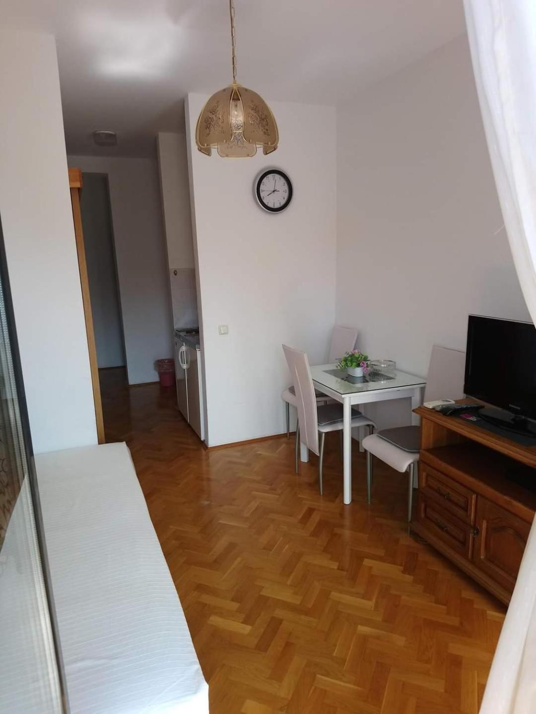 Guesthouse Mario&Marina Макарска Стая снимка