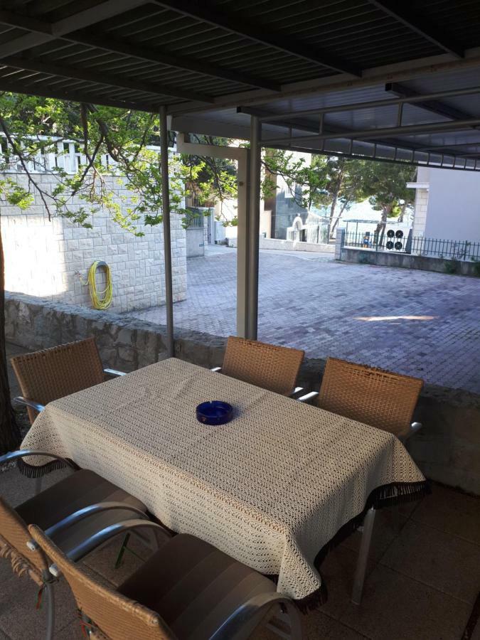 Guesthouse Mario&Marina Макарска Екстериор снимка